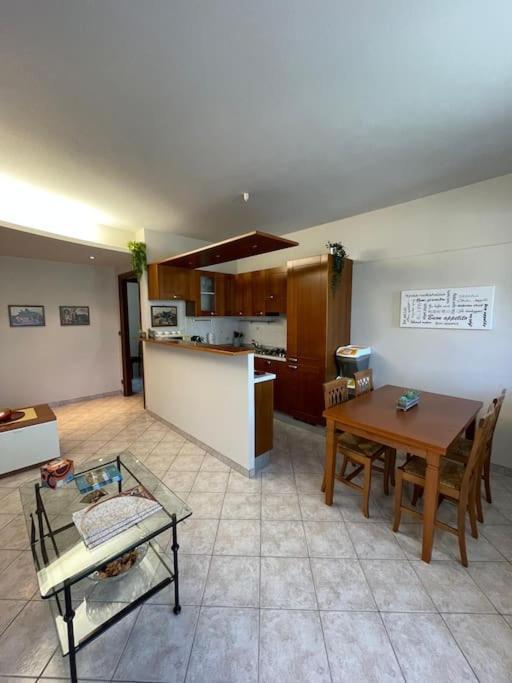 Casa Carlino Appartement Santo Stefano Belbo Buitenkant foto