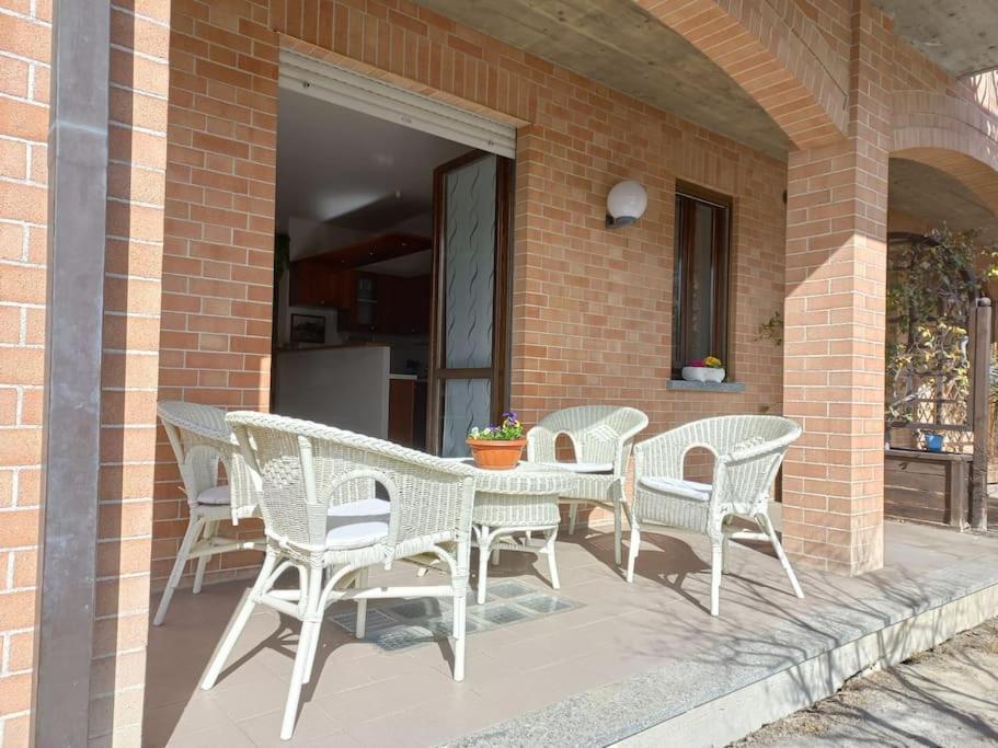 Casa Carlino Appartement Santo Stefano Belbo Buitenkant foto